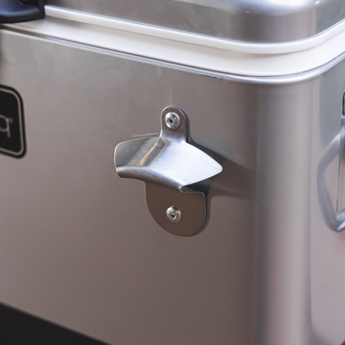 26 Qt Retro-Style Cooler