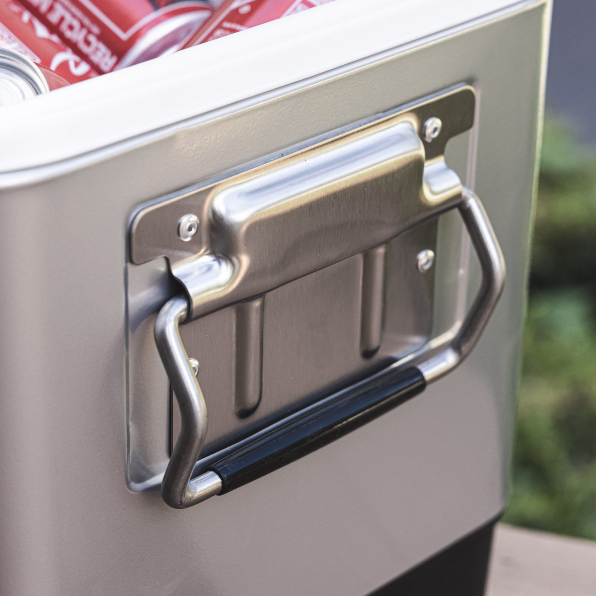 26 Qt Retro-Style Cooler