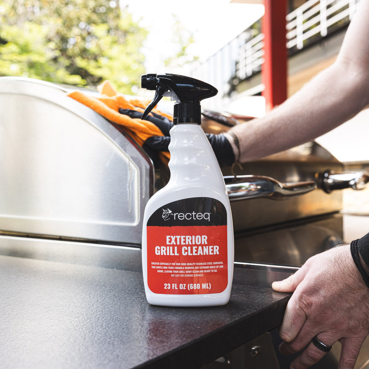 Exterior Grill Cleaner