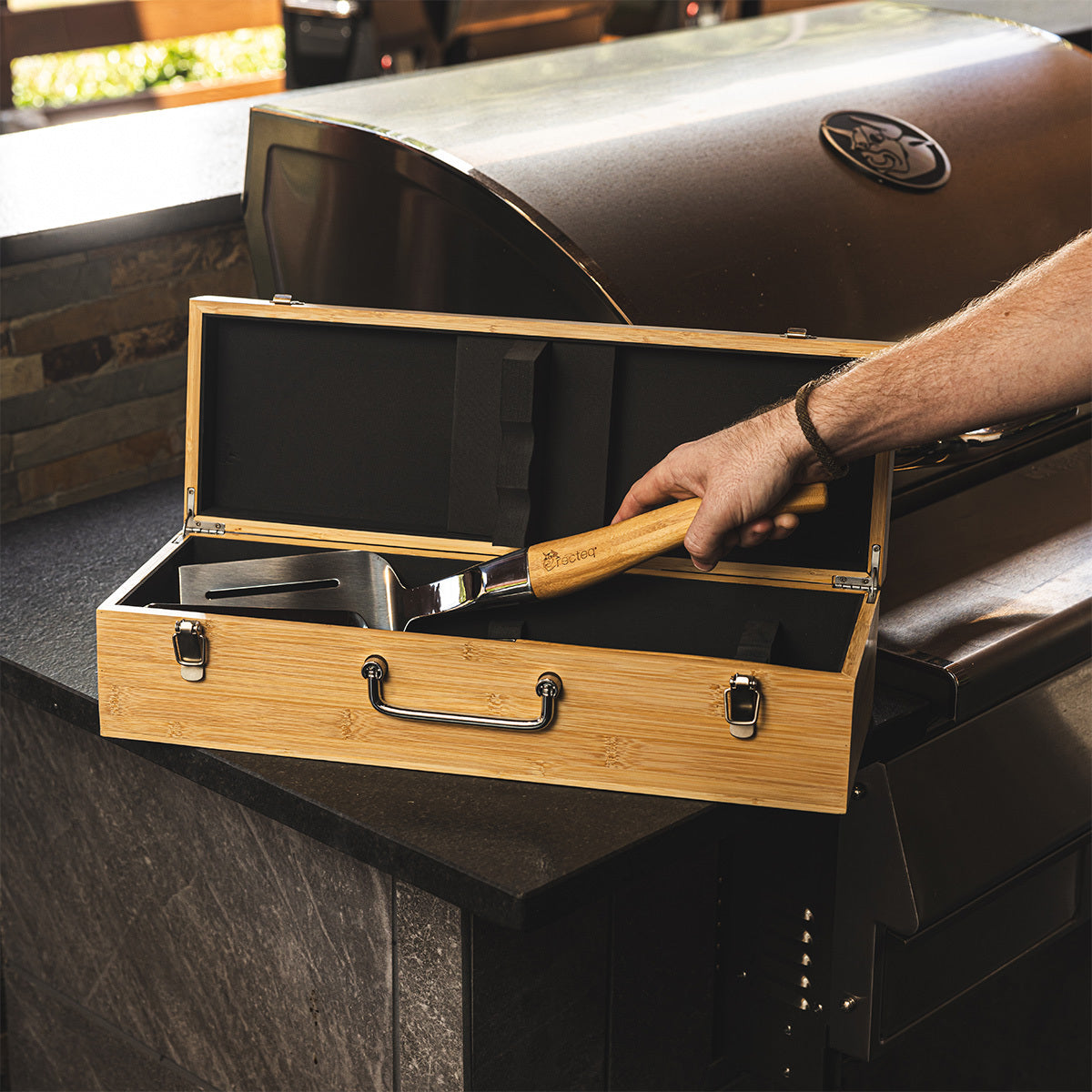 2-Piece Grilling Tool Kit